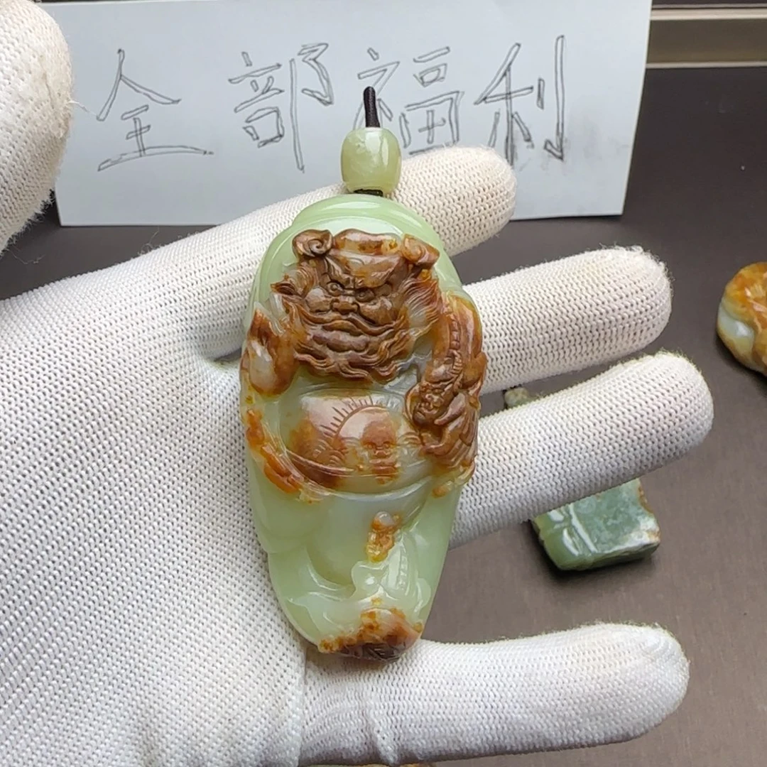 天***路岫岩河磨玉（透闪石质玉）未镶嵌颈饰