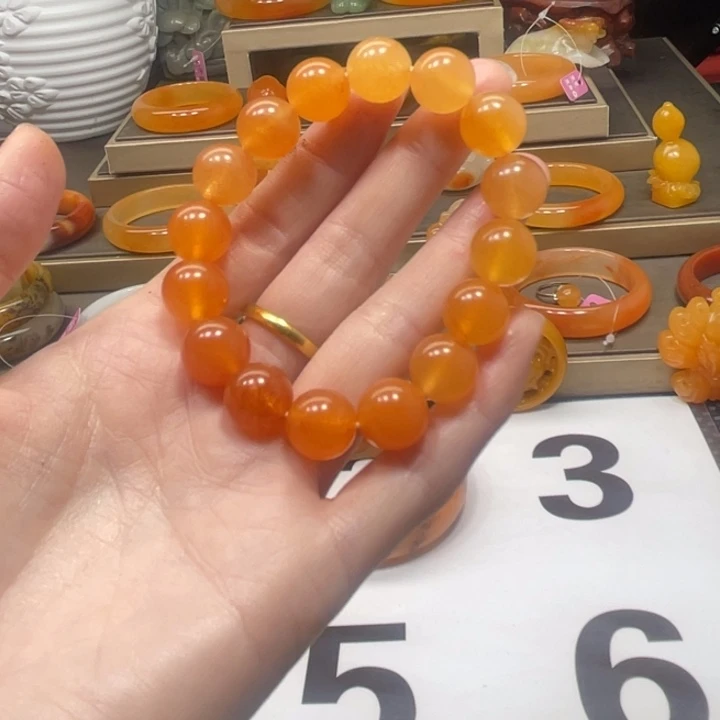 未镶嵌石英质玉（黄龙玉）手镯接*