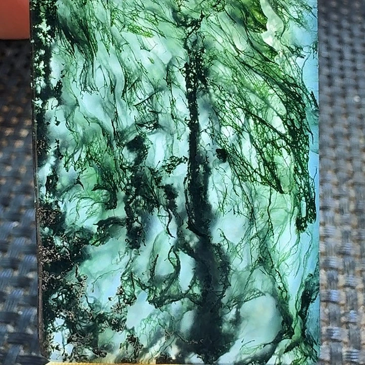 用***4玛瑙/玉髓未镶嵌颈饰