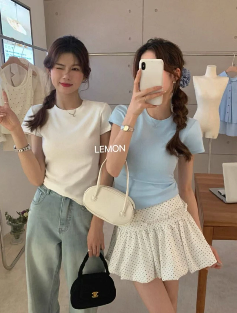 小飞袖圆领彩色短袖