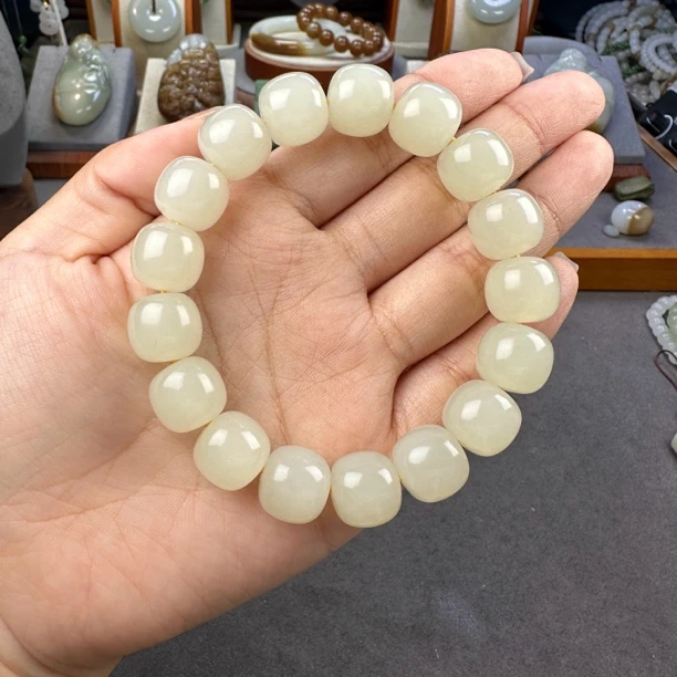 卞玉坊和田玉手串