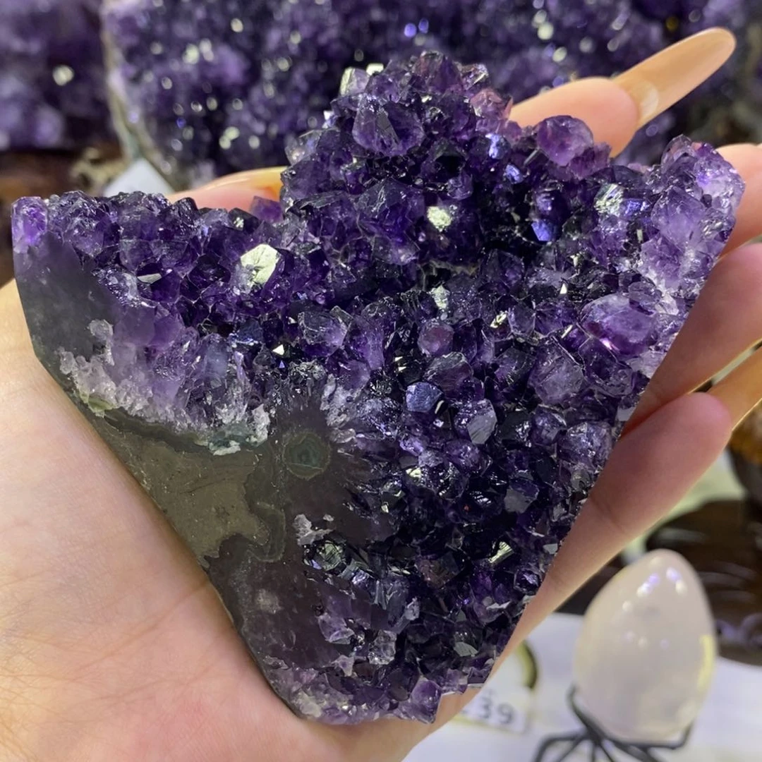 未镶嵌水晶大型摆件（非配饰）