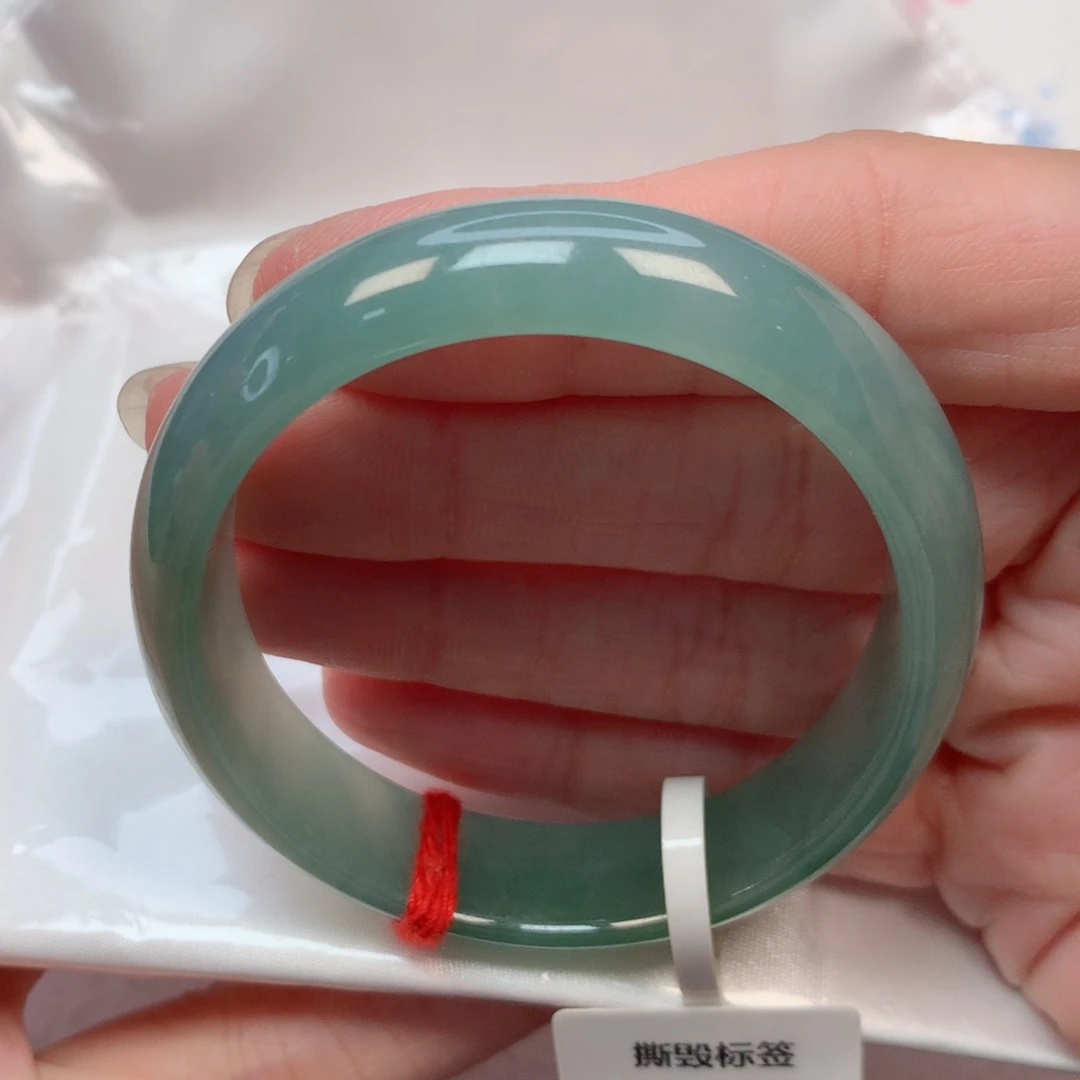 翡翠手镯未镶嵌53.4贵妃 油青底