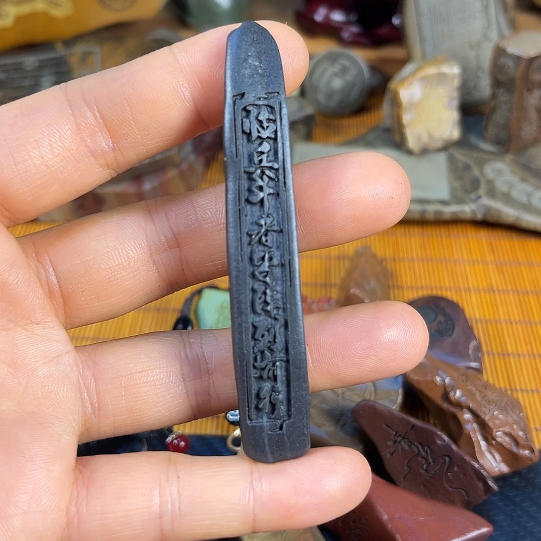 新疆戈壁石原石雕刻