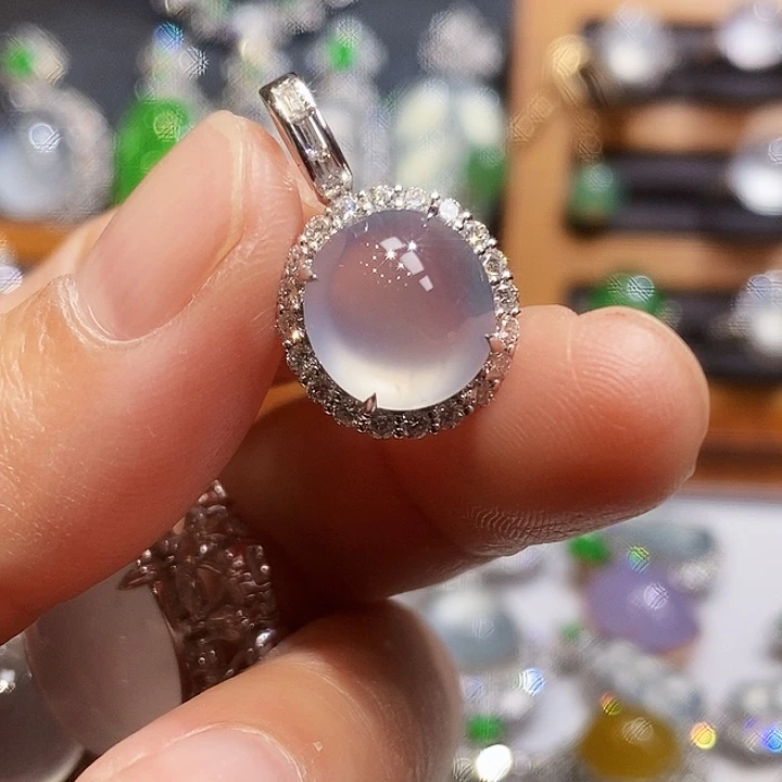 吊坠(不含链)18K金镶嵌翡翠