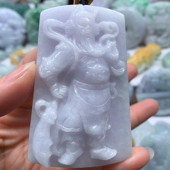 翡翠未镶嵌颈饰立体关二爷卡厚13+有一条棉线