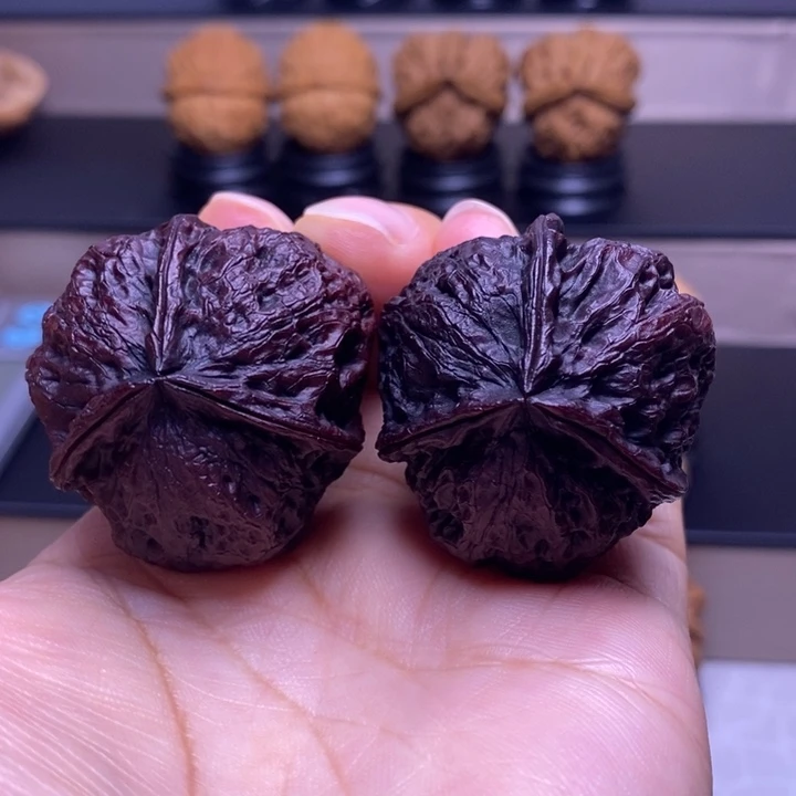 把件文玩核桃三楞地闷40
