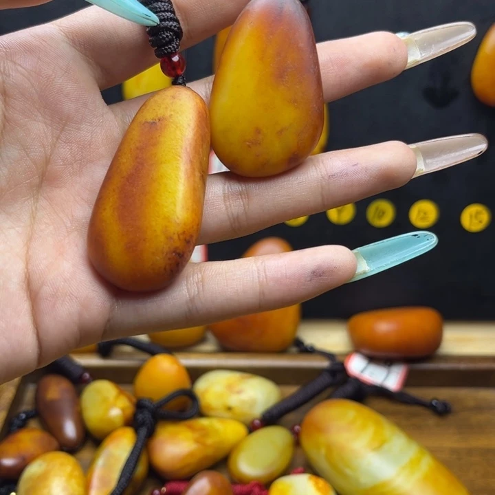 和田玉（糖玉）未镶嵌珠宝半成品