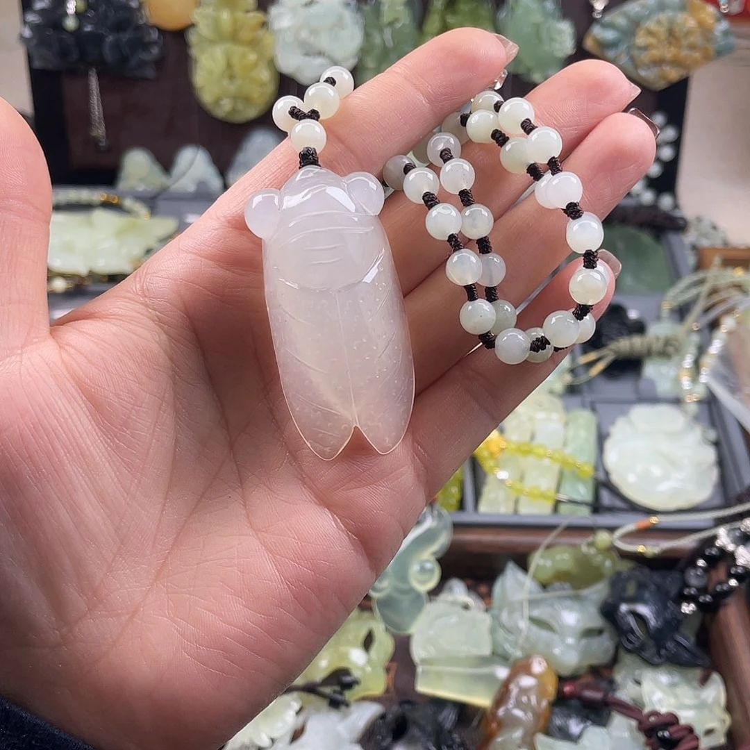 岫玉未镶嵌吊坠(赠链)