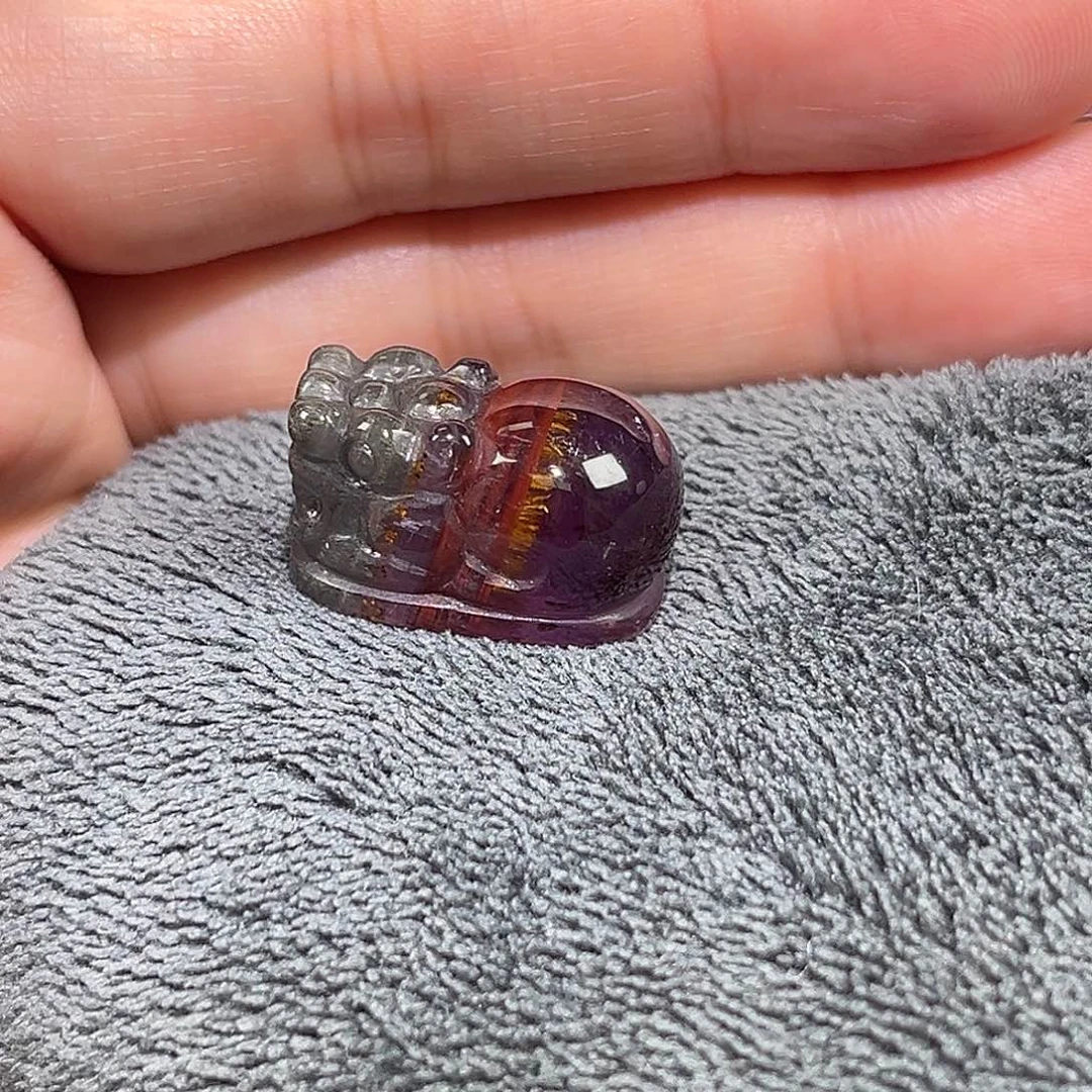 水晶珠宝半成品未镶嵌极光貔貅