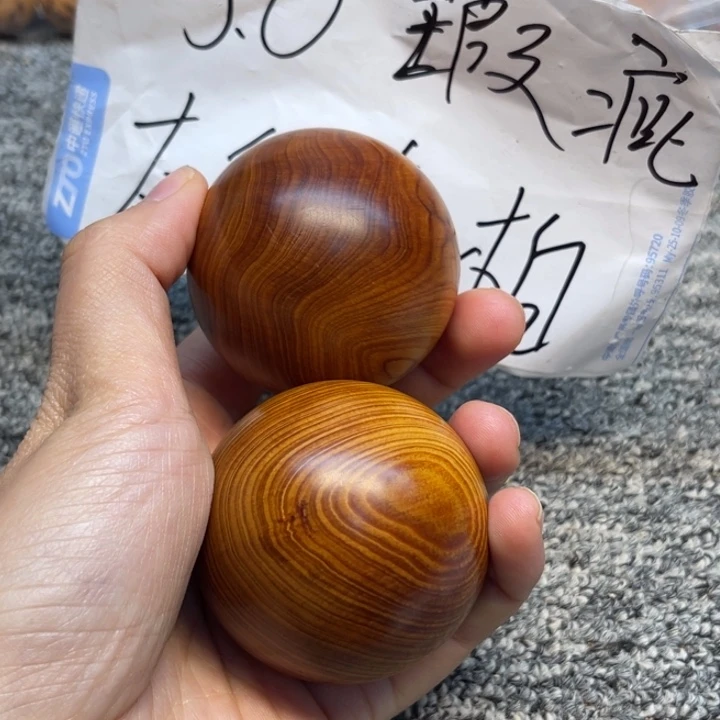 柏木（崖柏）瑕疵06