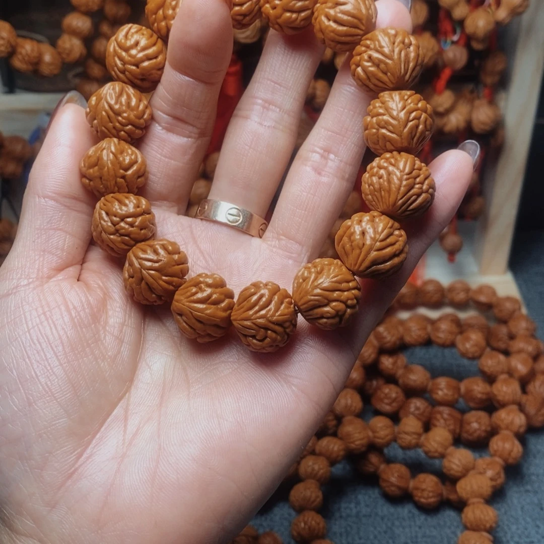 吊坠桃核龙纹桃枭