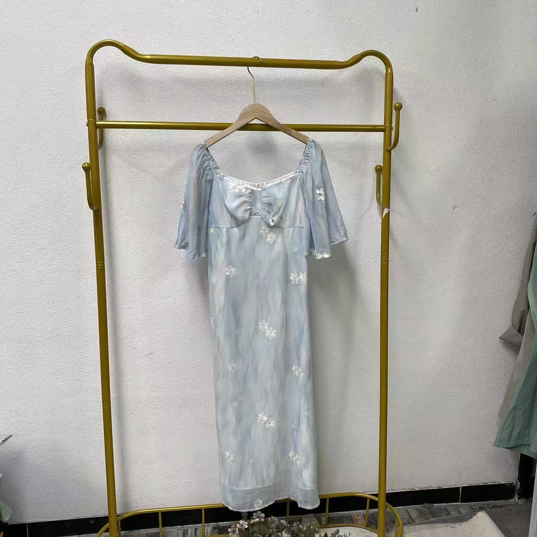 唯琳剪标  C4-3-2354款   彩蓝色刺绣花短袖连衣裙长112