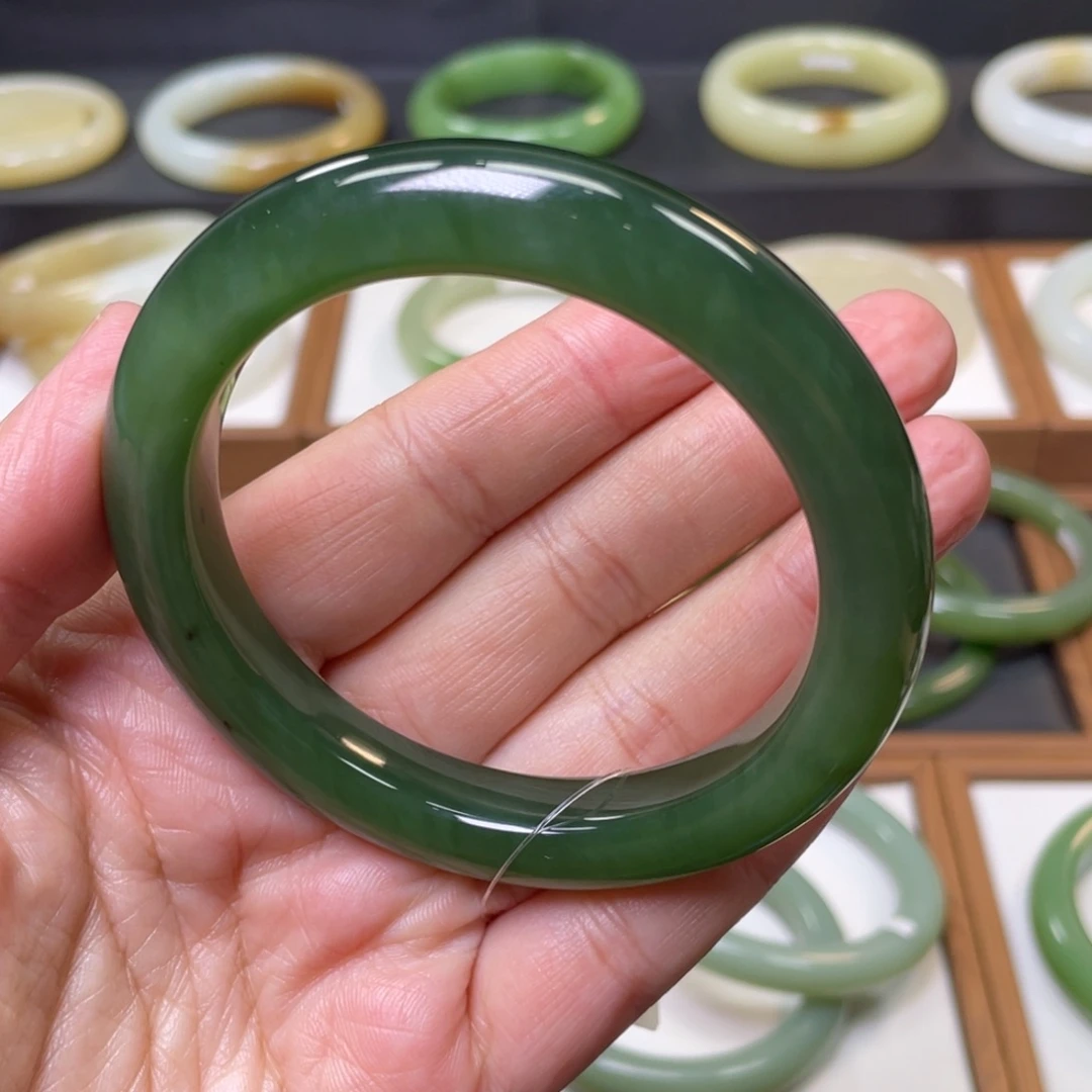 和田玉手镯未镶嵌57