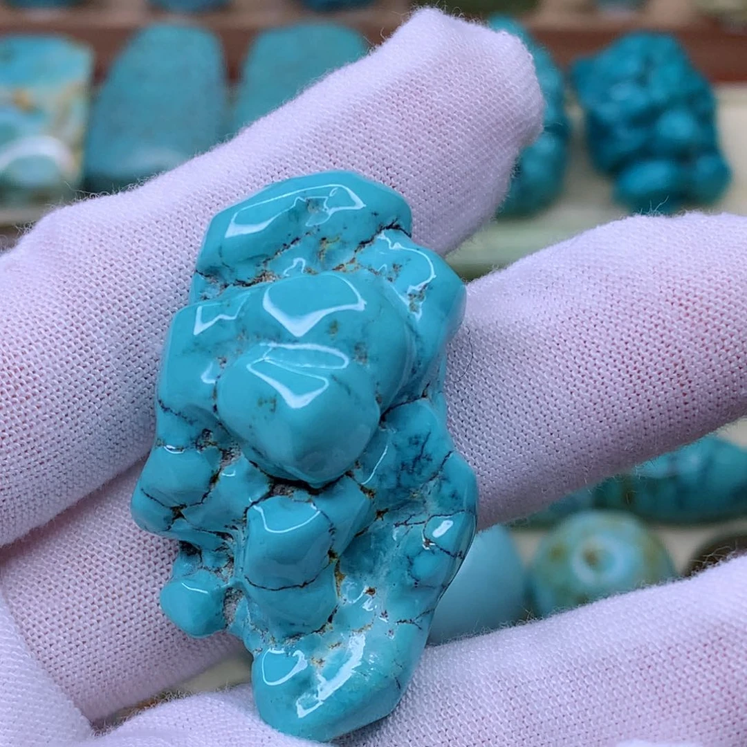 绿松石颈饰未镶嵌