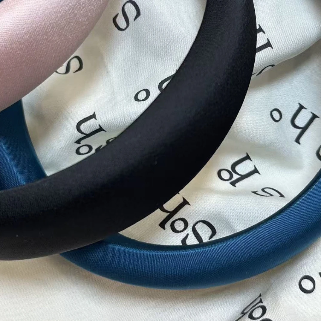 精致发箍束发时尚搭配