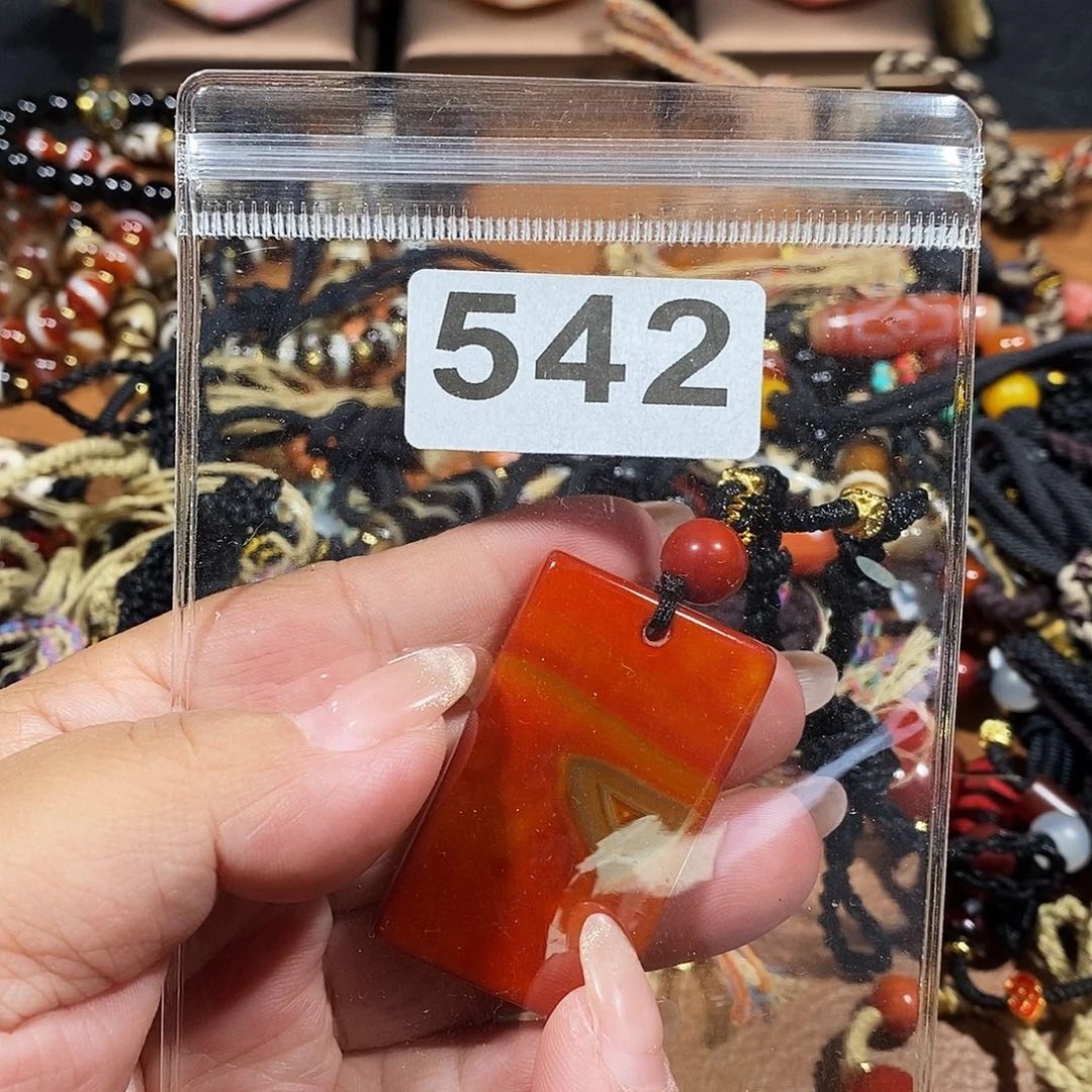未镶嵌颈饰玛瑙/玉髓