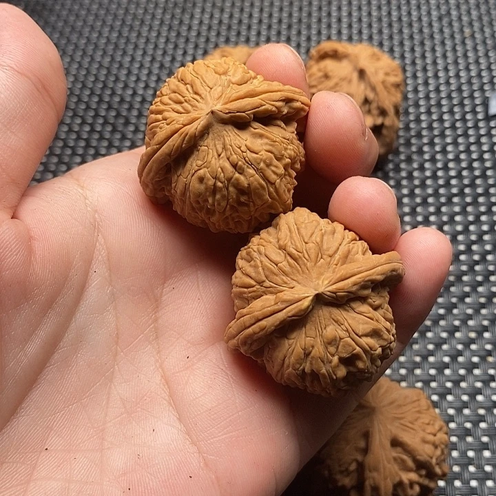 渣***辉文玩核桃吊坠核桃
