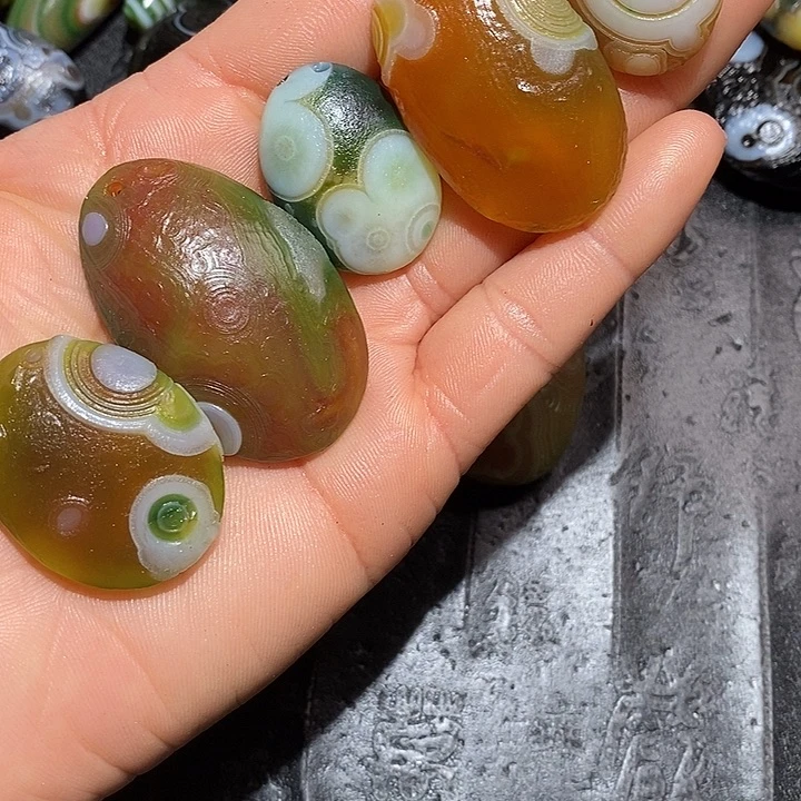 冰***～玛瑙/玉髓合金颈饰