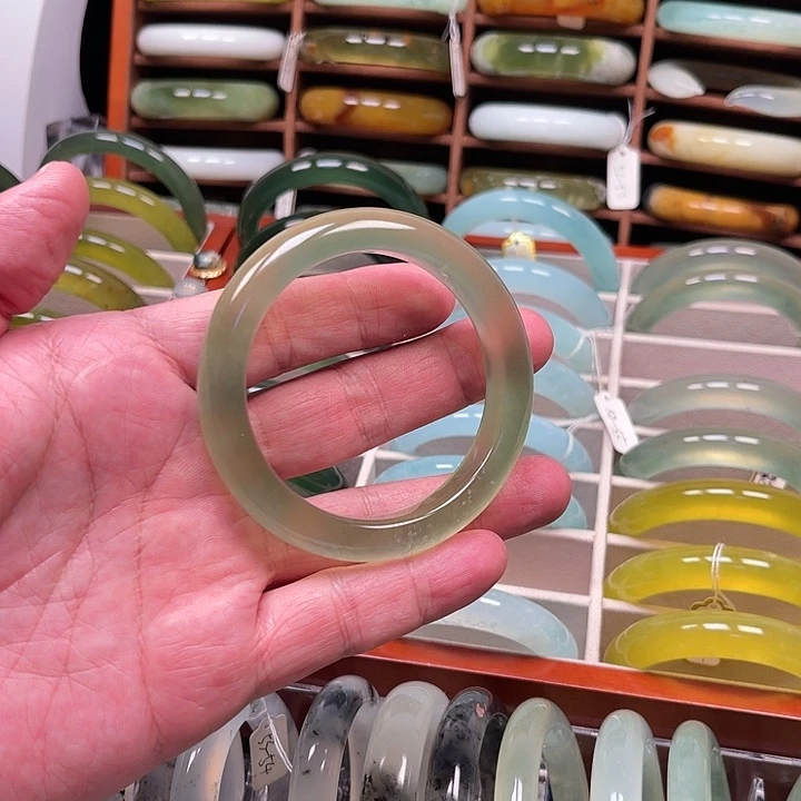 岫玉未镶嵌手镯岫玉