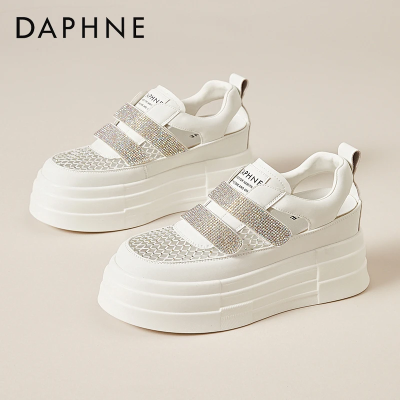达芙妮内增高运动凉鞋女2025新款夏季透气网面镂空厚底松糕小白鞋