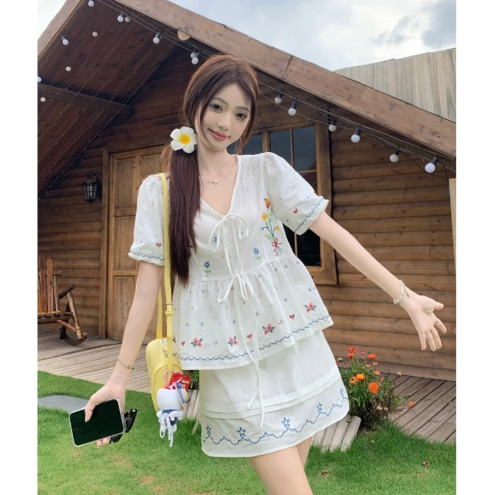 温柔甜妹套装短袖V领修身衬衫女2025夏季新款高腰A字半身裙两件套