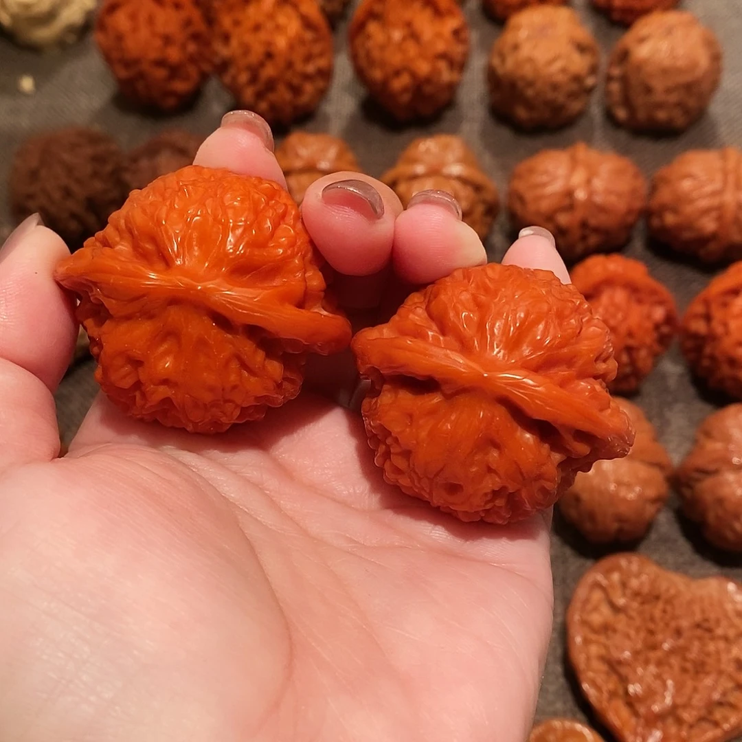 文玩核桃吊坠44宫灯（超玉化）