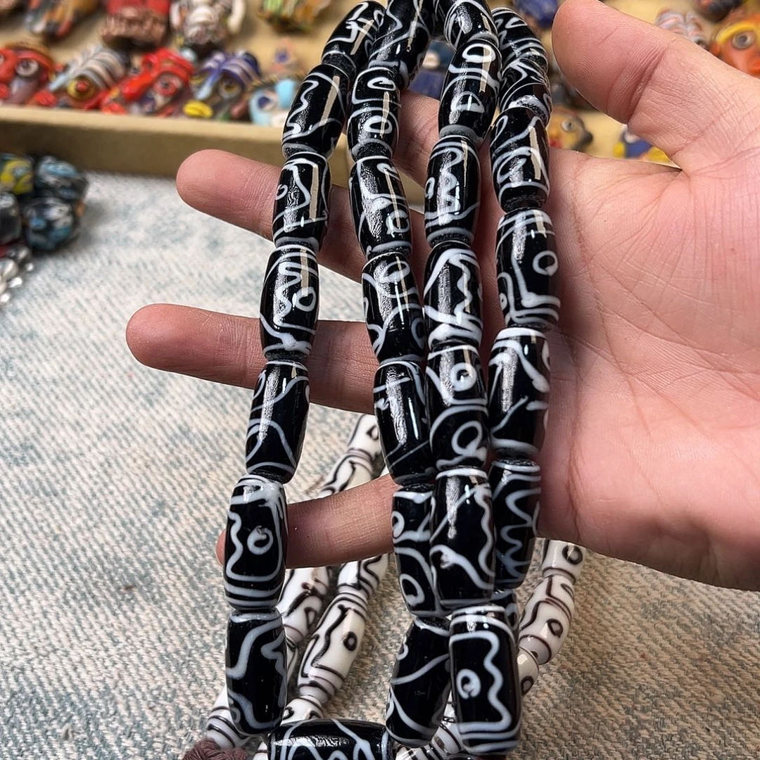 琉璃非金属黑色天珠琉璃