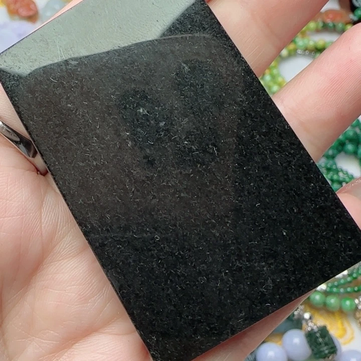 翡翠未镶嵌颈饰天然A货69