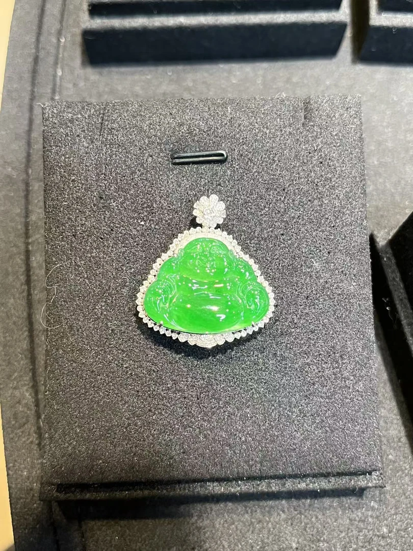 小雨店长力推！天然翡翠A货翡翠佛公吊坠（多样性团购发一件）