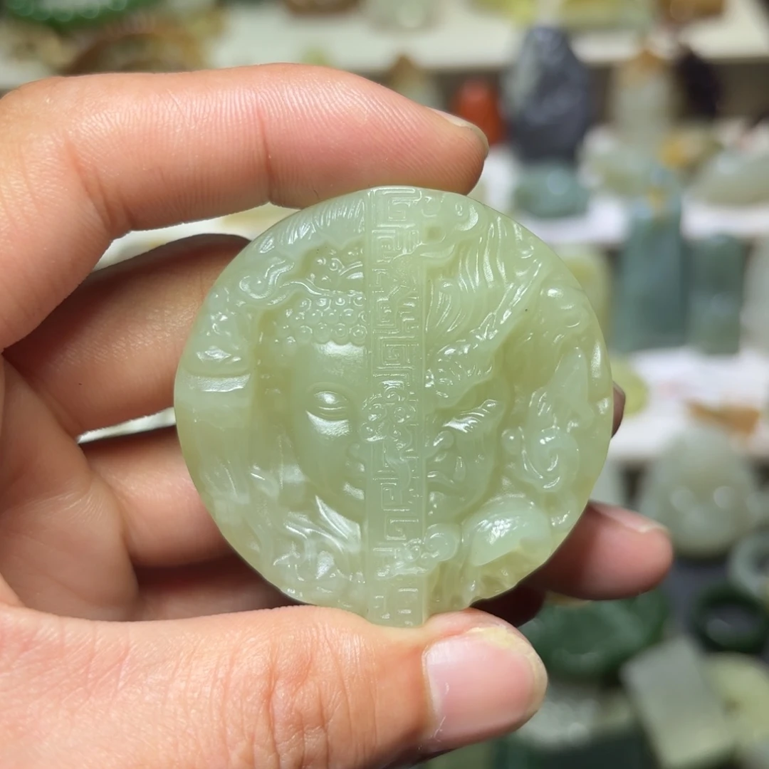 和田玉未镶嵌颈饰