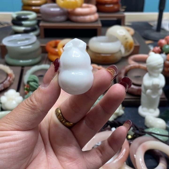 石英质玉手镯合金