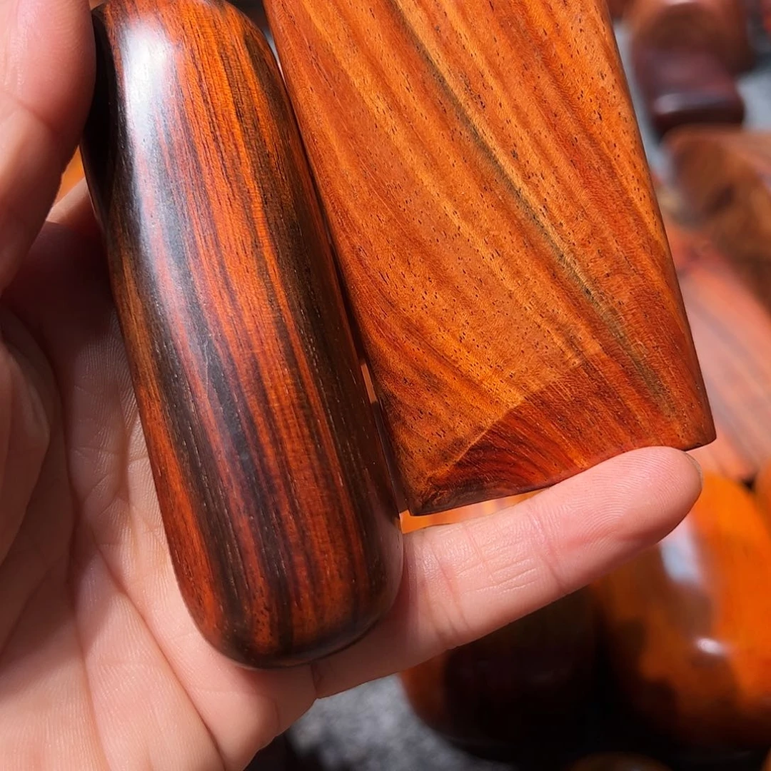 左***雄交趾黄檀（大红酸枝）