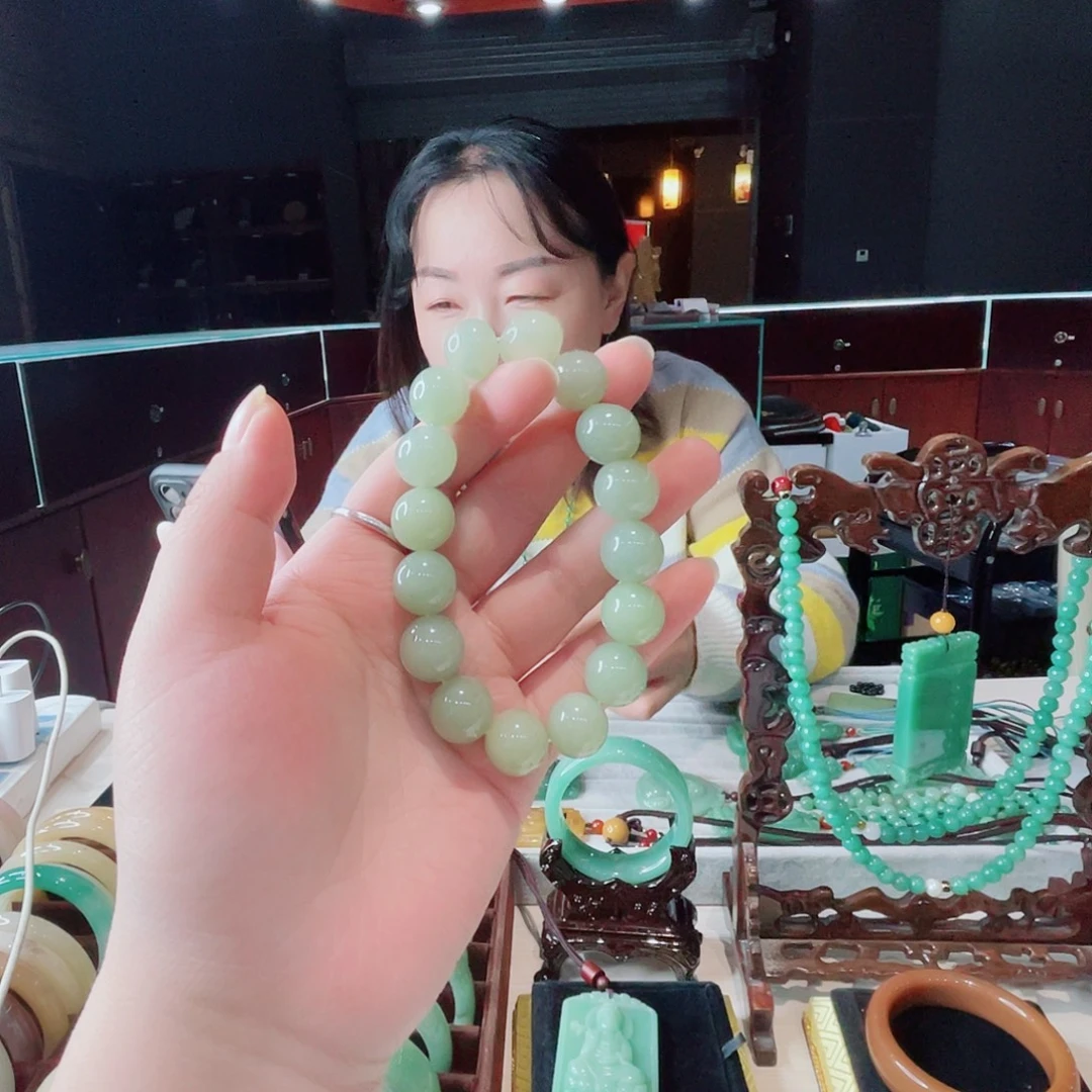 密玉（石英质玉）未镶嵌颈饰