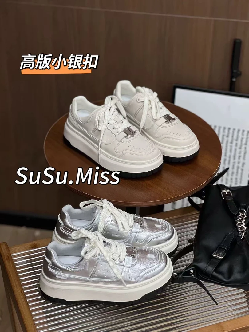SUSU【高版小银扣】长期主义“万能搭”擦色小银扣厚底板鞋女 | 跟高5