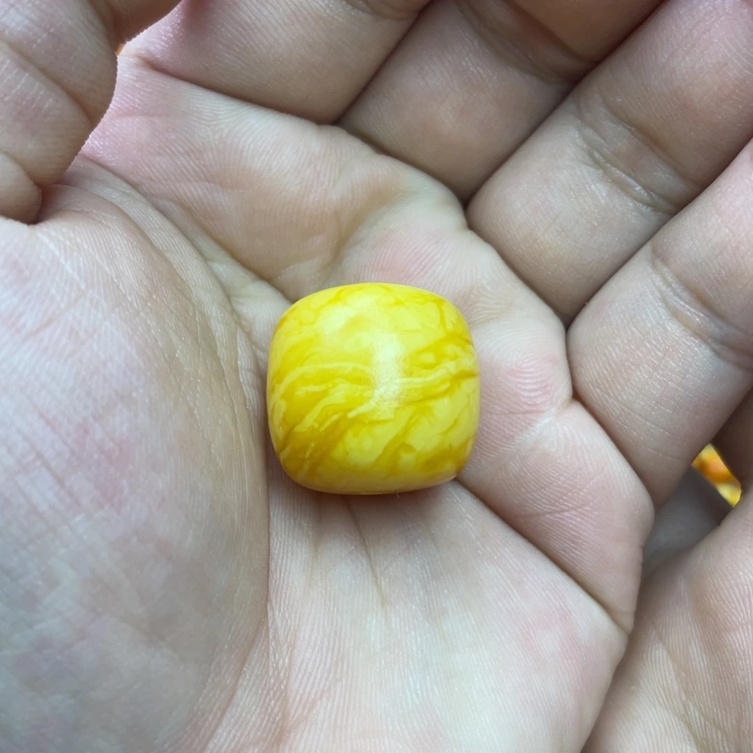 蜜蜡未镶嵌吊坠(不含链)