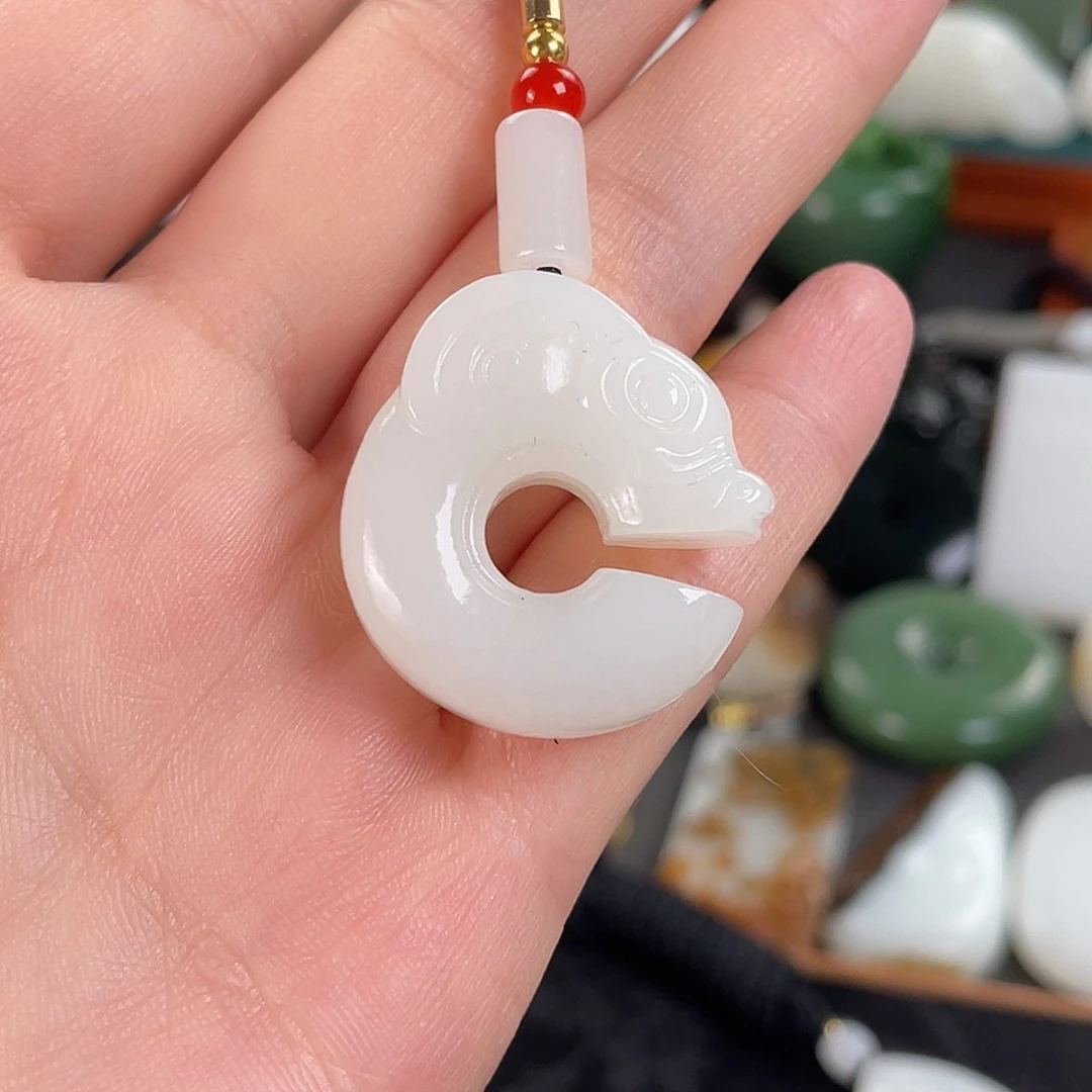 未镶嵌和田玉挂件