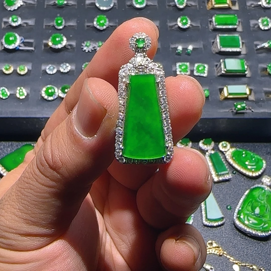 翡翠银S925镶嵌颈饰