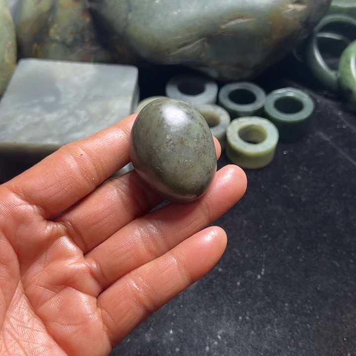 和田玉（糖玉）未镶嵌珠宝半成品