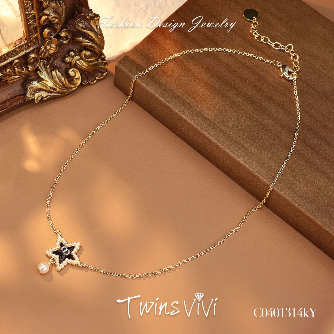 TWINS VIVI 铜合金项链 镀K金 黑色星星项链/C04013