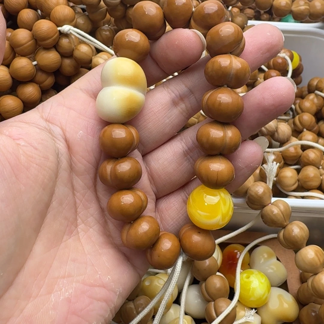 猴头核桃手串微瑕屁桃