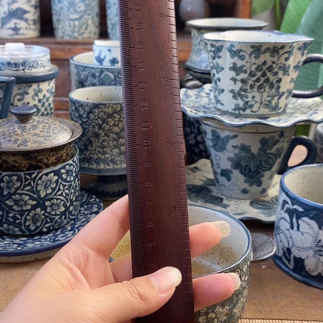 J***。手工手绘青花高温陶瓷