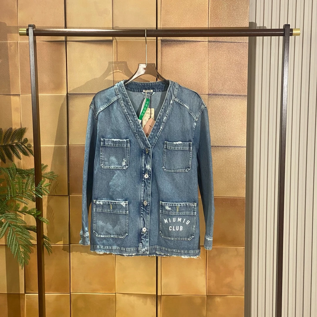 全新未使用 MIU MIU/缪缪 浅蓝色多口袋V领牛仔外套/40码/28462