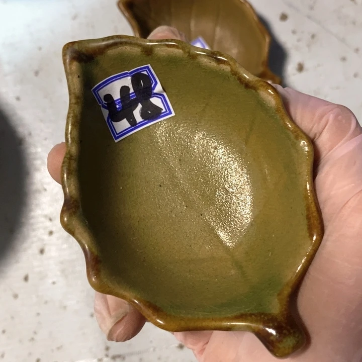 瓷片五厂粗瓷绿釉树叶碟