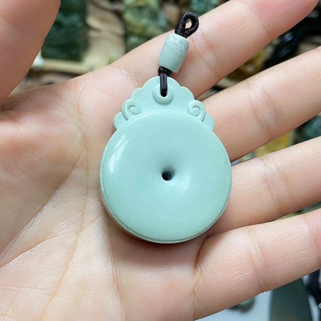 【闪购商品】未镶嵌岫岩老玉（透闪石质玉）挂件?***?