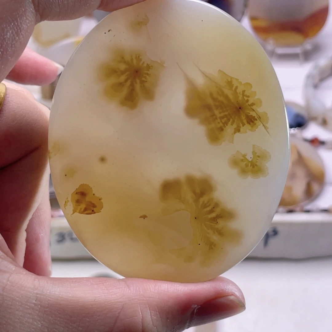 玛瑙/玉髓未镶嵌珠宝奇石