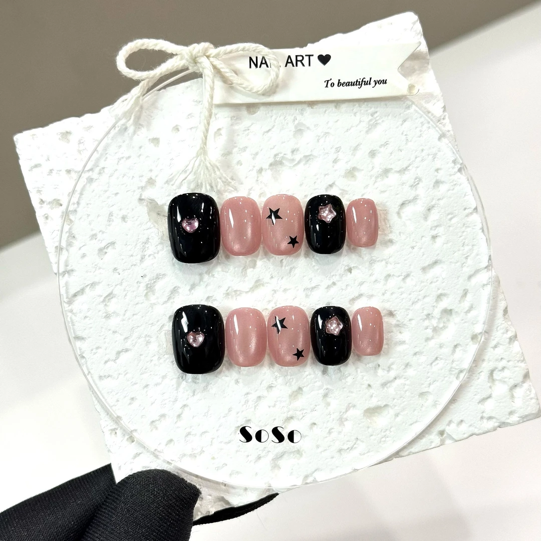 Nice SoSo【桑葚莓莓】纯手工穿戴甲可爱手绘裸色碎钻甜酷辣妹小众