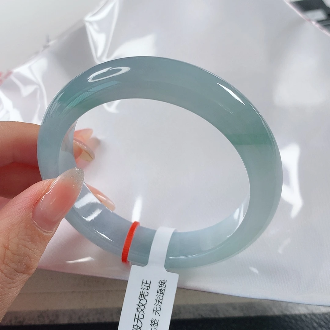 翡翠手镯未镶嵌  正圈①⑤②