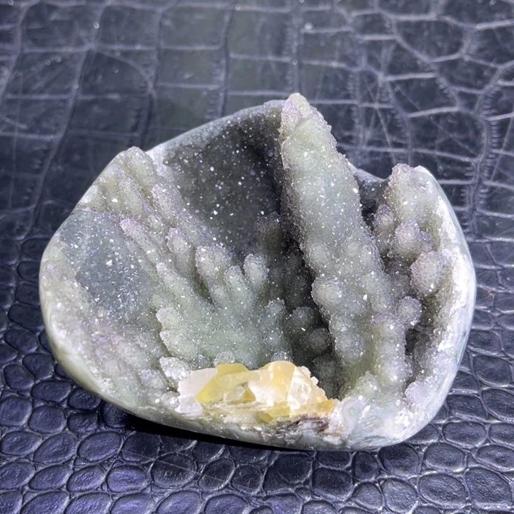 珠宝半成品水晶未镶嵌