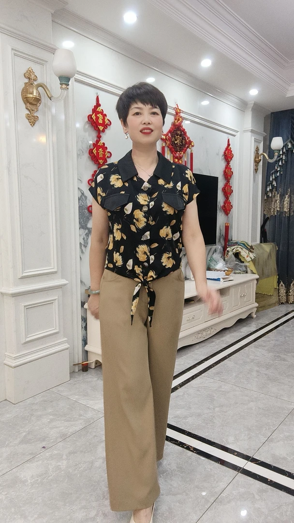 中年妈妈夏季短袖翻领印花上衣遮肚显瘦休闲百搭T恤